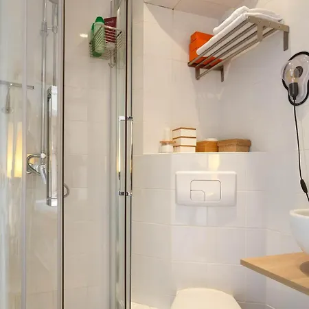 High Standing 17 * Παρίσι